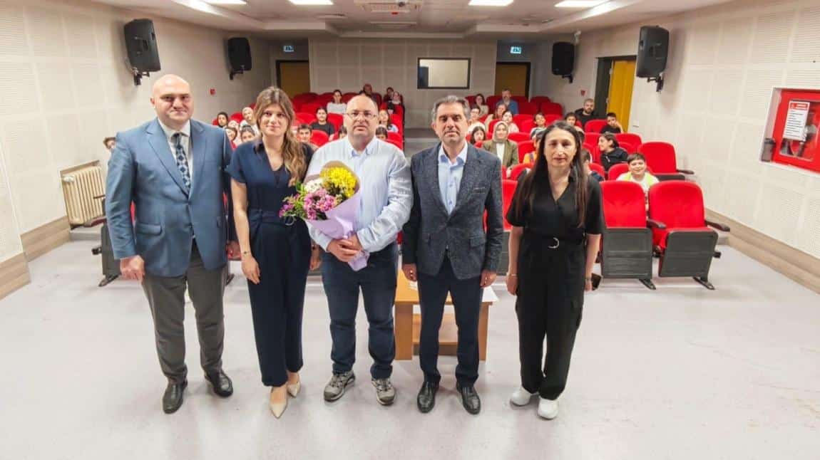 Bağcılar BİLSEM'de TÜBİTAK Bilim Söyleşileri Kapsamında 